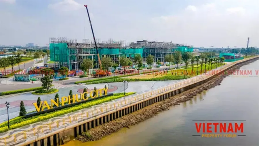 Tốc Độ Xây Dựng và Đầu Tư KHỦNG Vào Đại Đô Thị Vạn Phúc City Trong Năm Đầy Biến Động 2020