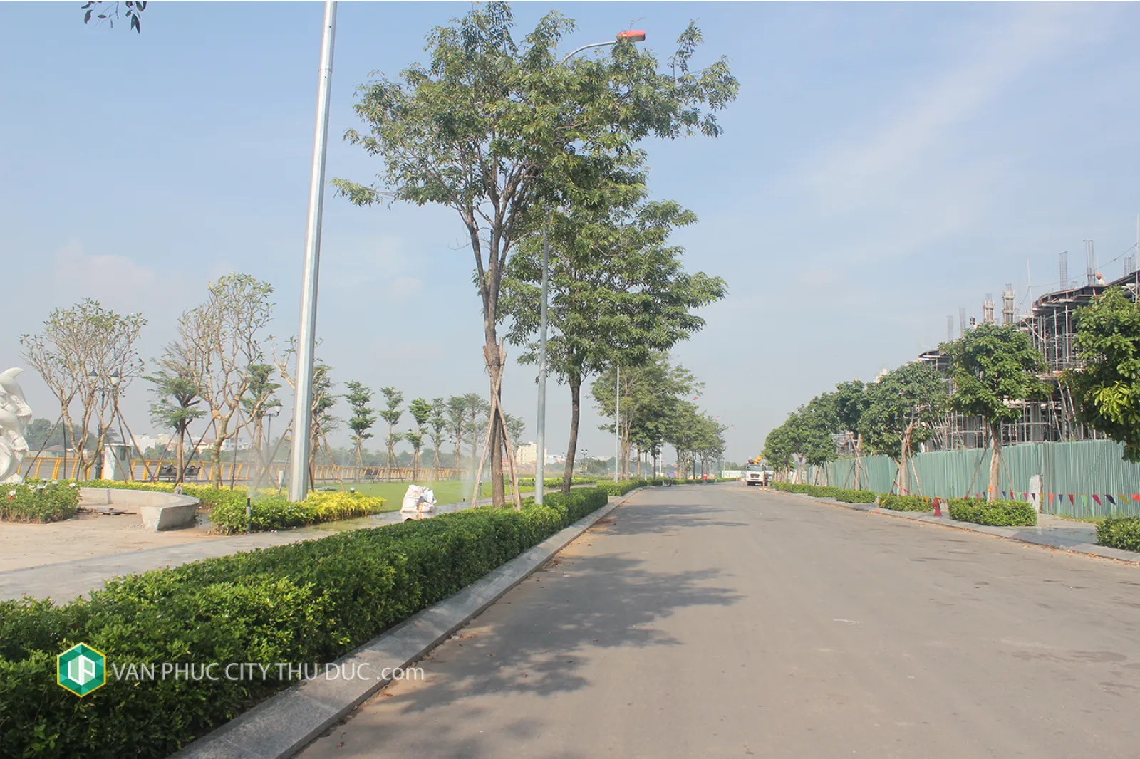 Cần cho thuê Biệt thự Mansion hướng Tây Nam, hoàn thiện mặt ngoài view Sông