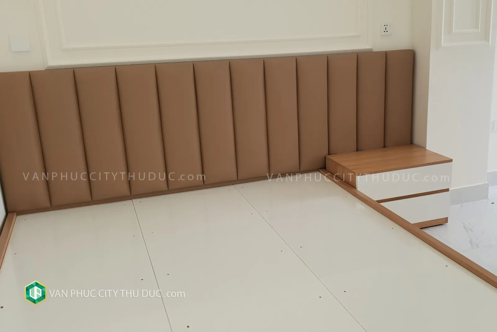 Cần cho thuê căn hộ dịch vụ 2PN Vạn Phúc City, nội thất đầy đủ giá 23 triệu