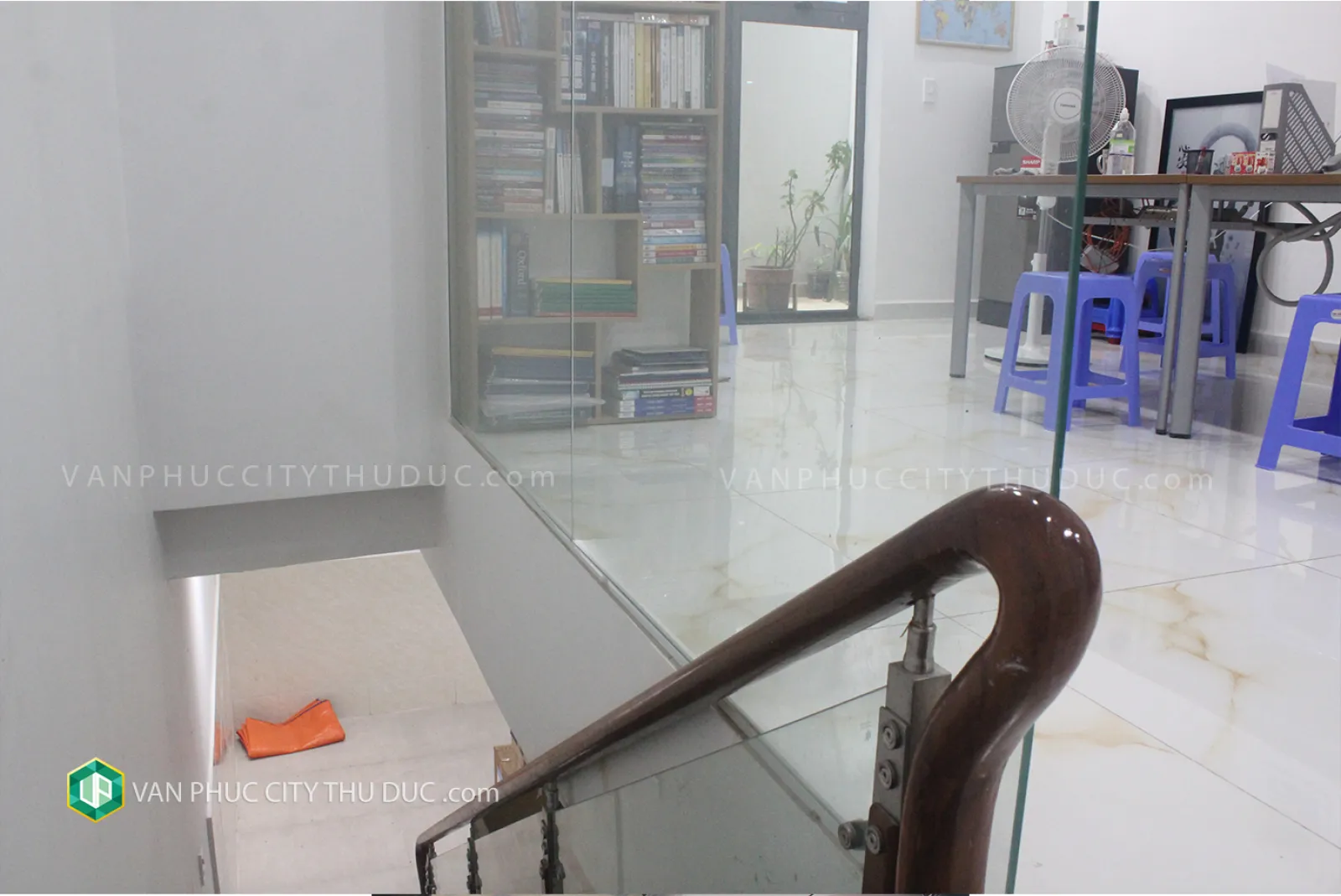 Cần cho thuê nhà  hướng Đông Bắc 5x20m, nội thất cơ bản giá 36 triệu