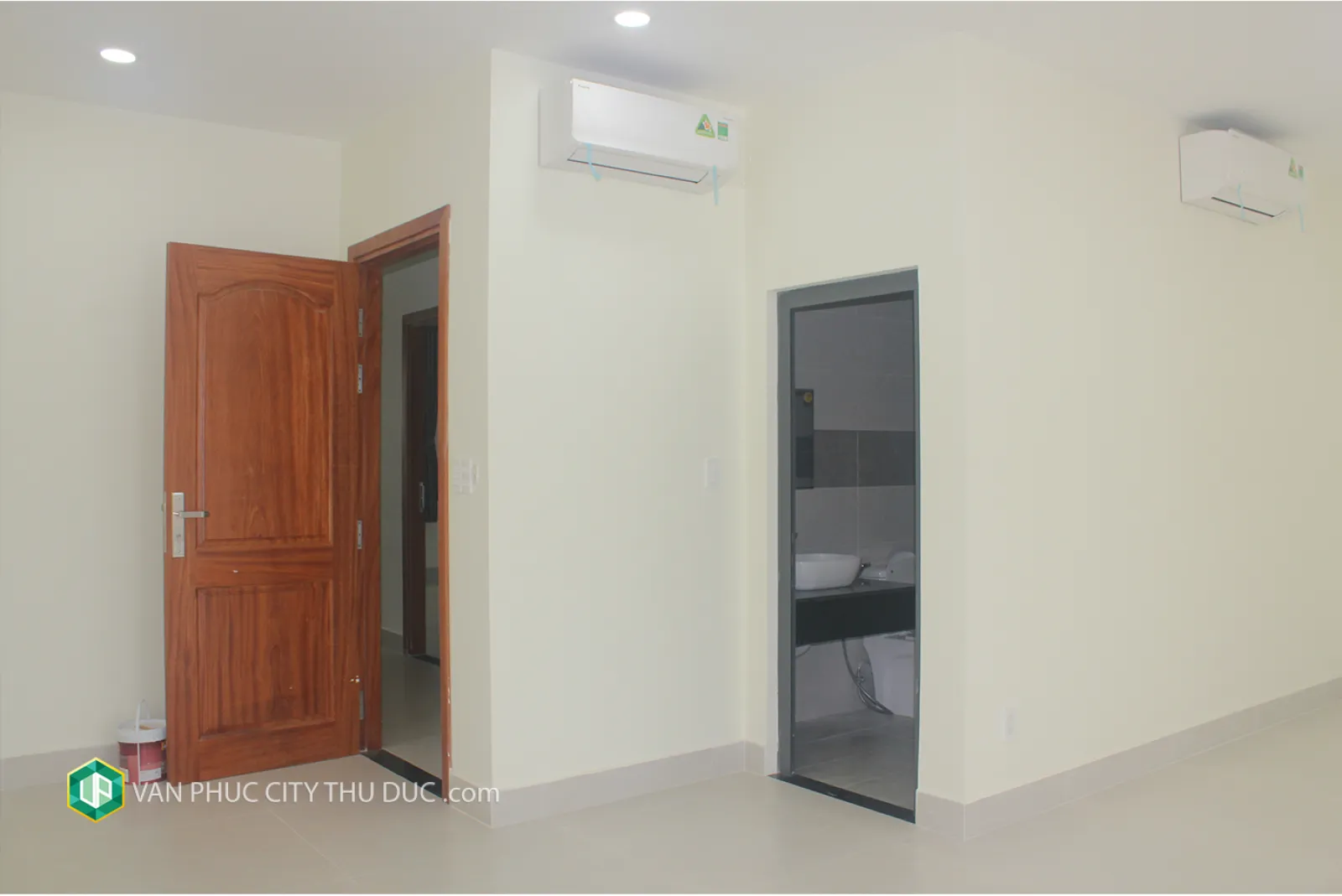 Cần cho thuê nhà làm văn phòng hướng Tây Nam 7x19m, nội thất Cao Cấp đối diện Kênh Sông Trăng giá 33 triệu