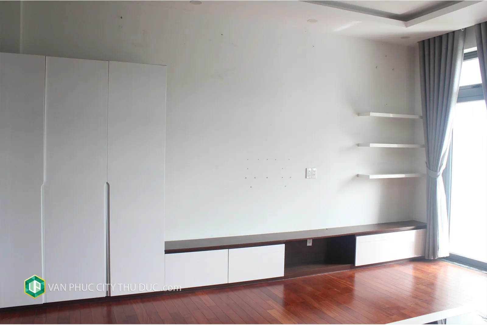 [CHỦ BÁN GẤP] nhà hoàn thiện NT hướng Đông Nam 5x21.5m, đường rộng 20m giá chỉ 23 tỷ