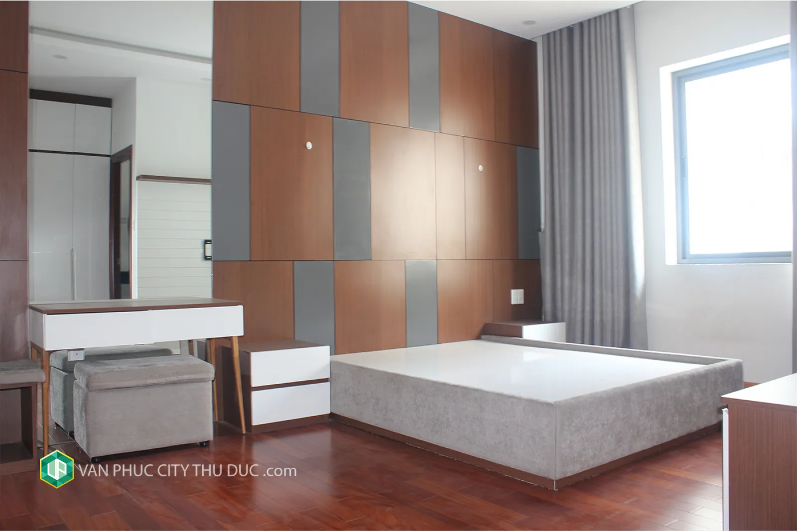 [CHỦ BÁN GẤP] nhà hoàn thiện NT hướng Đông Nam 5x21.5m, đường rộng 20m giá chỉ 23 tỷ