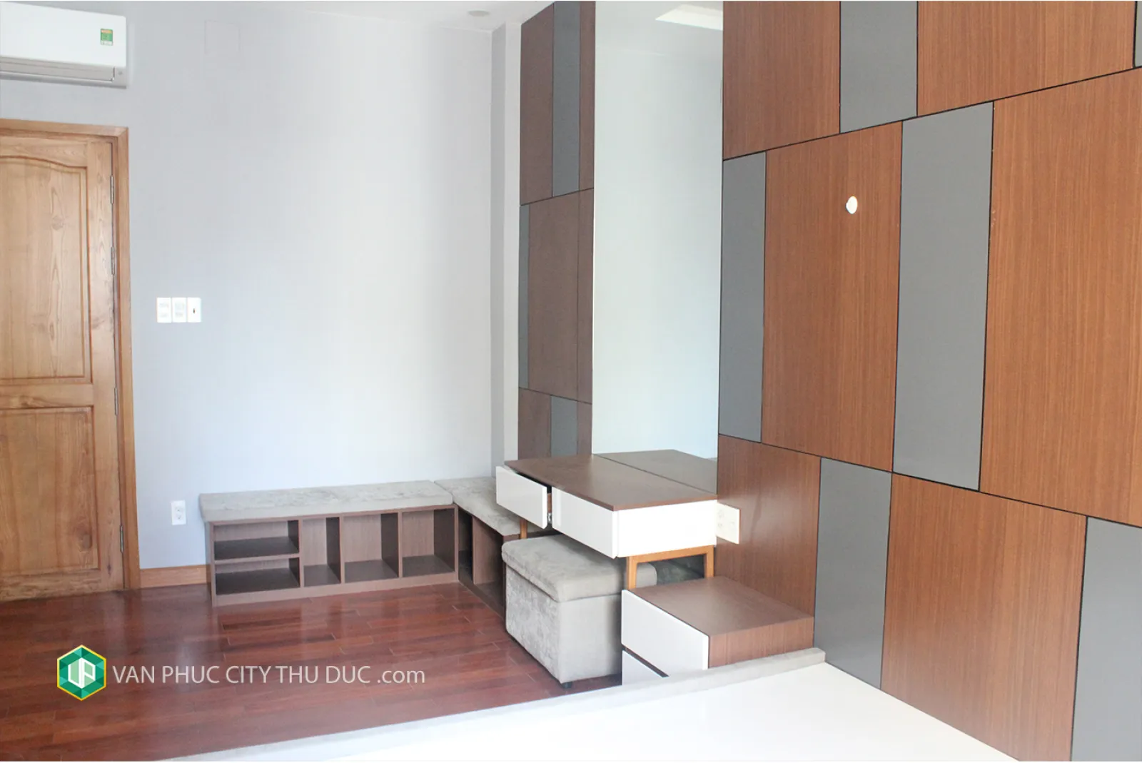 [CHỦ BÁN GẤP] nhà hoàn thiện NT hướng Đông Nam 5x21.5m, đường rộng 20m giá chỉ 23 tỷ