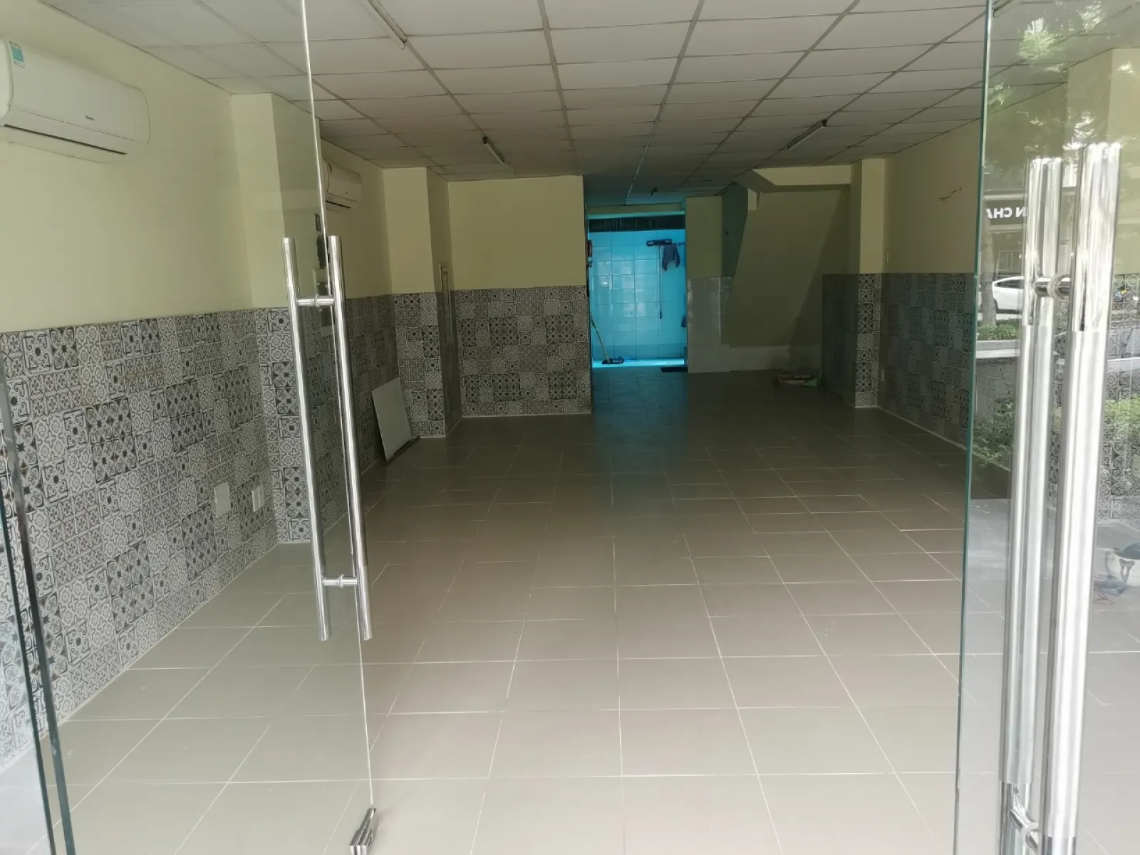 Chính chủ cho thuê Shophouse Nguyễn Thị Nhung 5x20m, 6 tầng giá chỉ 41 triệu