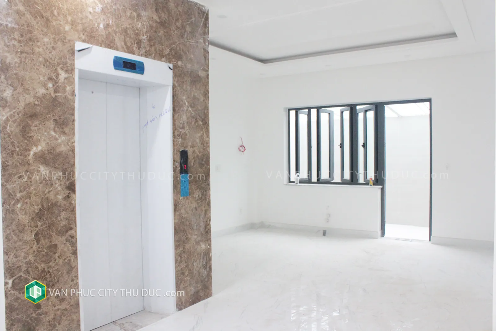 Cho thuê  Hầm, trệt, Tầng 1 làm văn phòng, đường rộng 20m, full nội thất giá 28 triệu