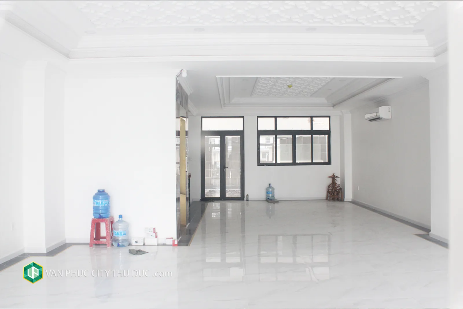 Cần cho thuê từng tầng làm văn phòng hướng Bắc 7x21m, full nội thất ngay khu sầm uất giá 24 triệu