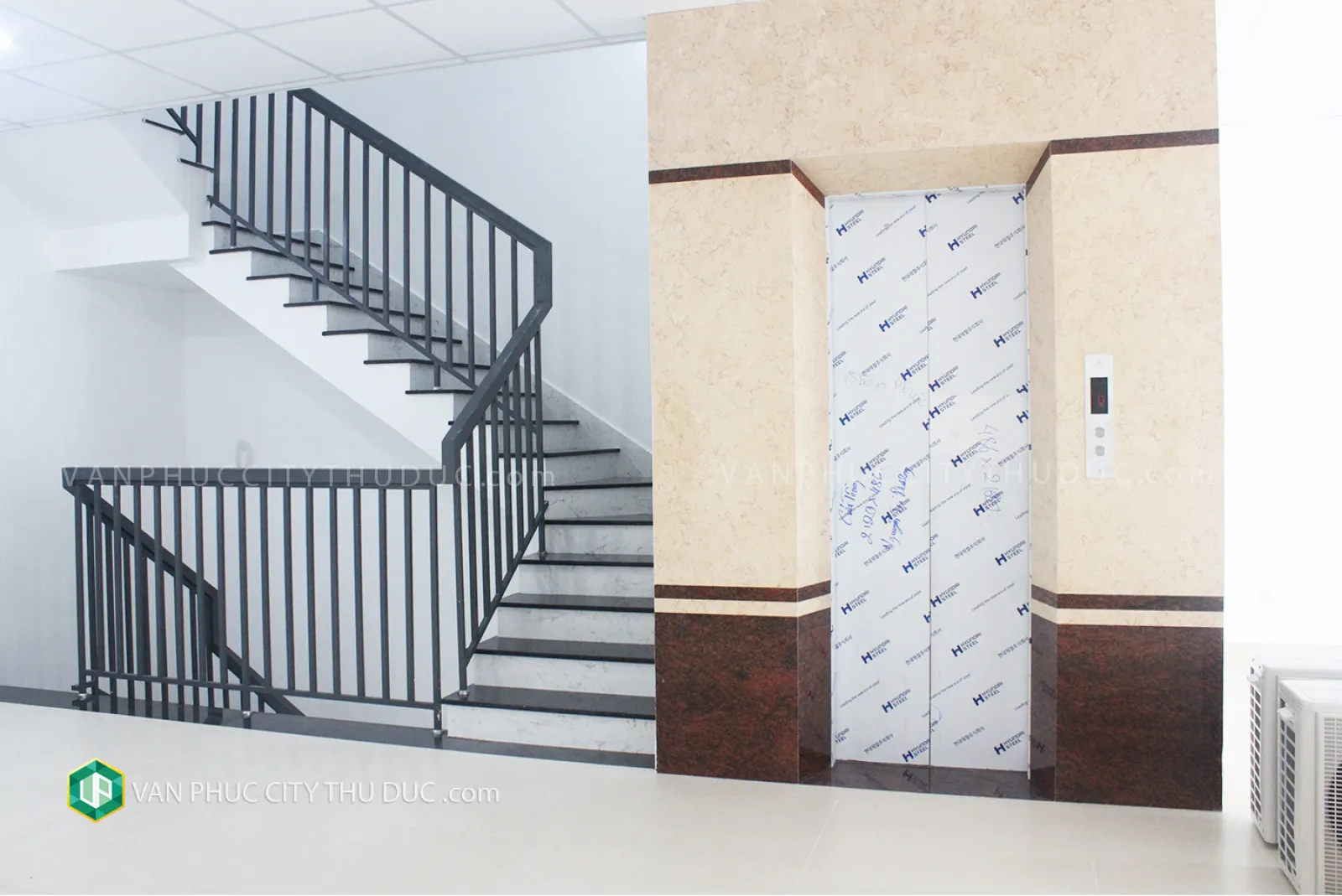 Cho thuê Tầng 2 nhà 7x19m, gần Vietcombank giá cực rẻ 18 triệu