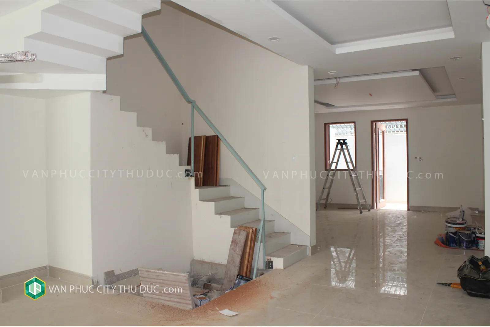 Cho thuê giá rẻ từng tầng làm văn phòng có thang máy 5x21m, hoàn thiện nội thất giá 28 triệu