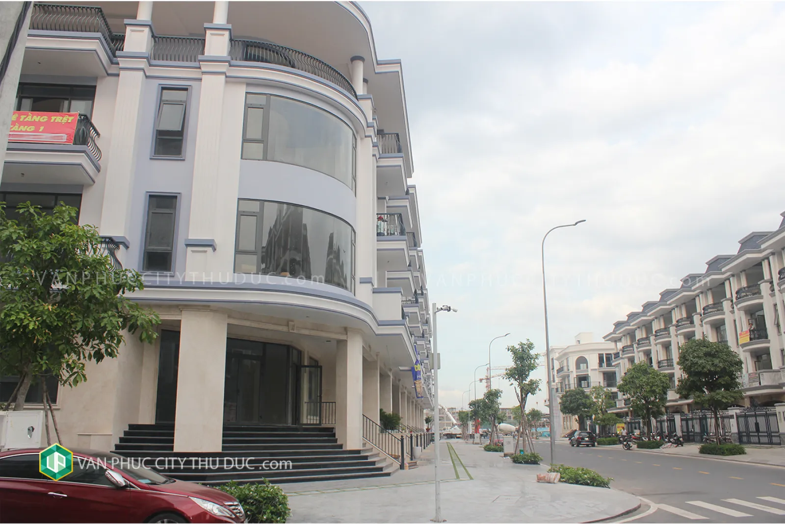 Cho thuê Hầm, trệt, lầu 1 Căn góc hai mặt tiền, full nội thất ngay khu sầm uất giá chỉ 66 triệu