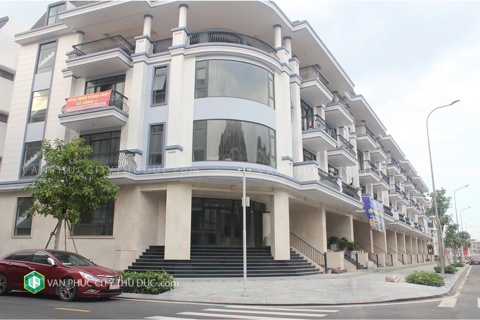 Cho thuê Hầm, trệt, lầu 1 Căn góc hai mặt tiền, full nội thất ngay khu sầm uất giá chỉ 66 triệu