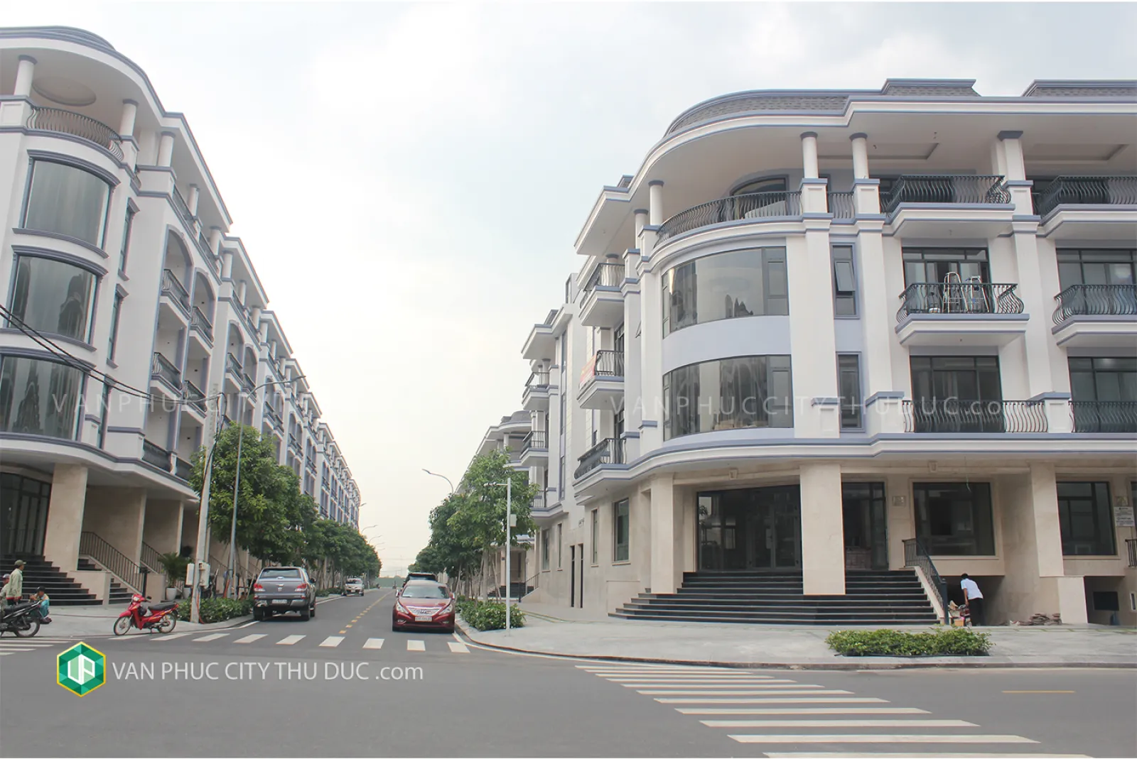 Cho thuê Hầm, trệt, lầu 1 Căn góc hai mặt tiền, full nội thất ngay khu sầm uất giá chỉ 66 triệu