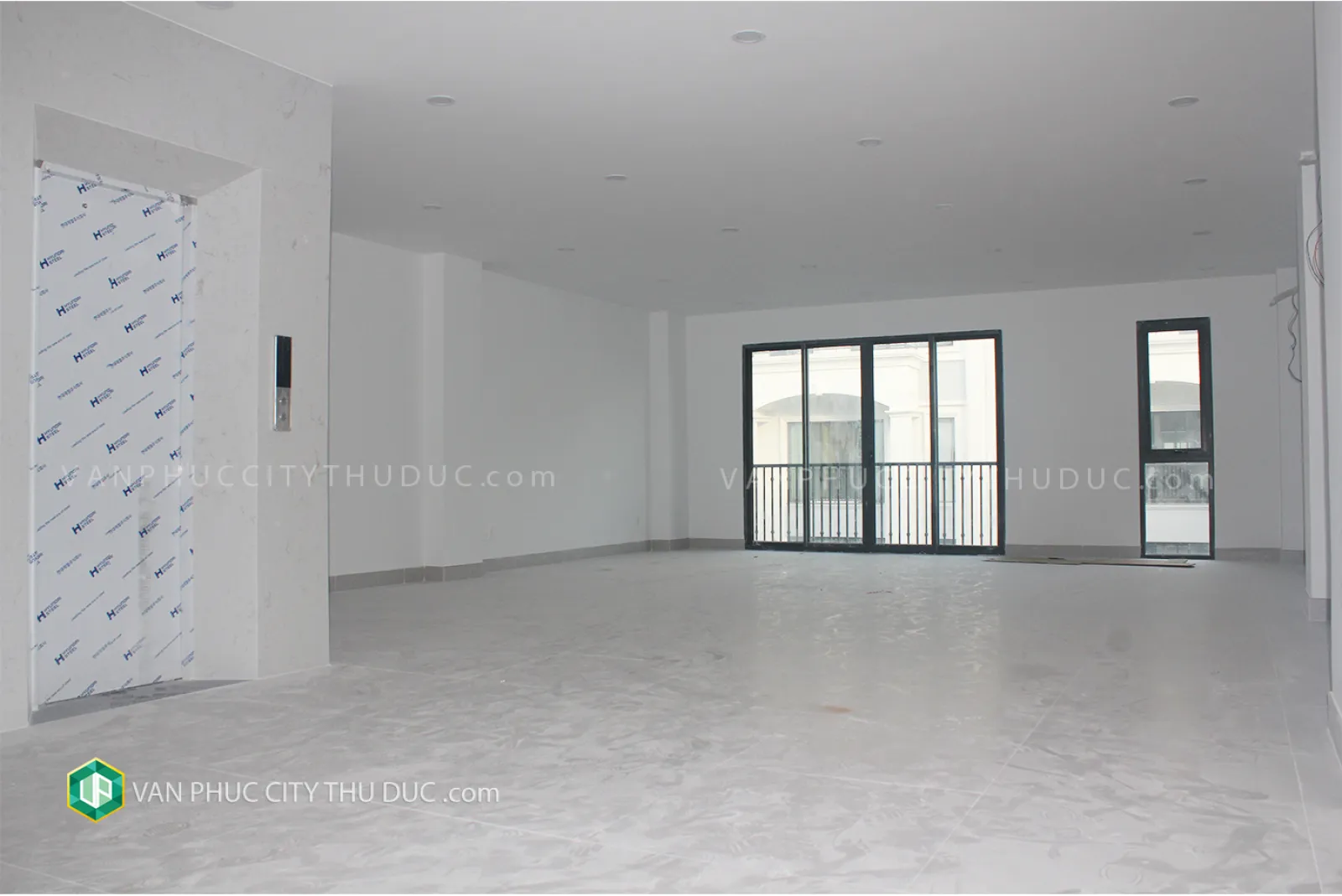 Cho thuê ngay nhà hoàn thiện cơ bản hướng Đông Nam 7x19m, nhà mới xây gần kề Kênh Sông Trăng giá 46 triệu