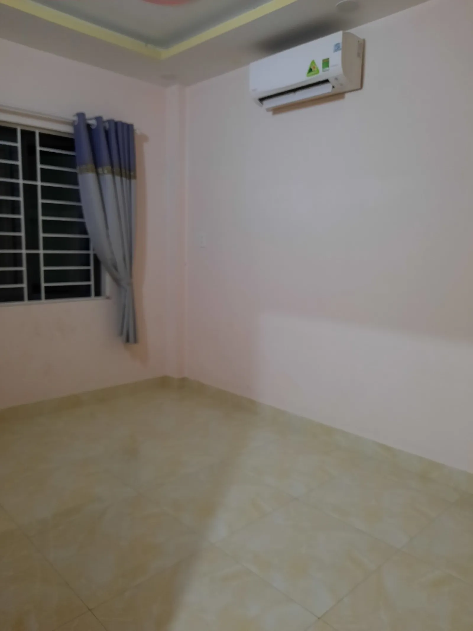 Cho thuê ngay nhà làm văn phòng 5x17m, nội thất cơ bản ngay khu sầm uất giá 33 triệu