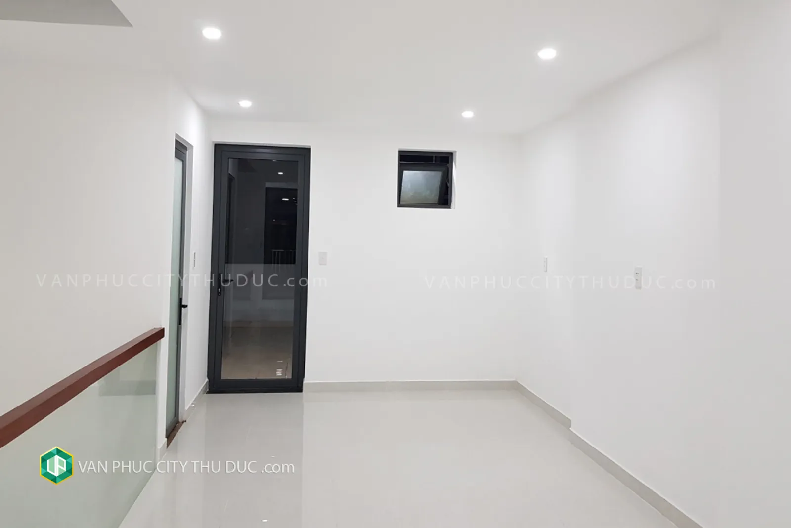 Cho thuê ngay nhà Vạn Phúc City hướng Bắc 5x21m, hoàn thiện nội thất ngay khu sầm uất giá 33 triệu