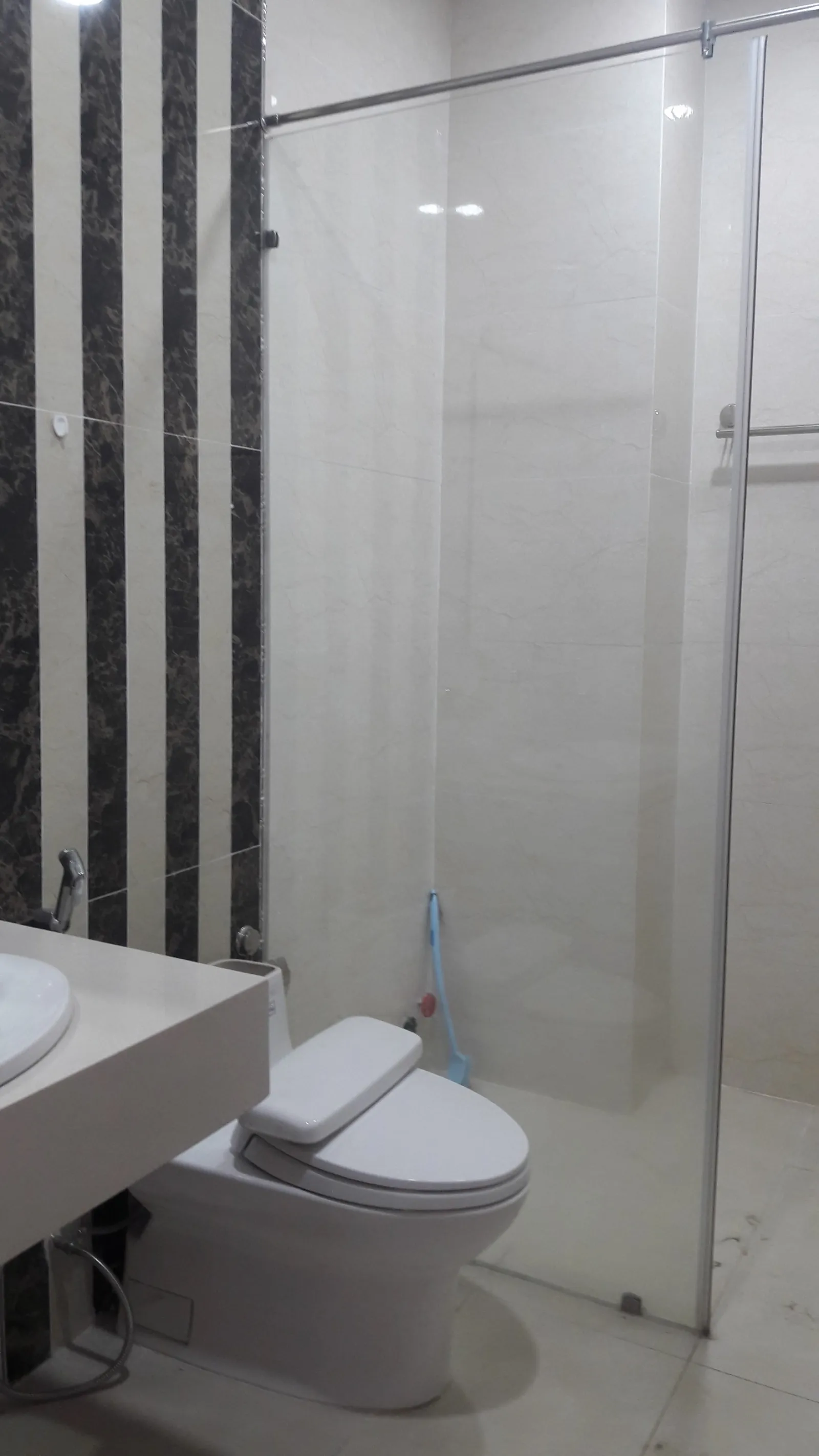 Cho thuê ngay từng tầng nhà phố hướng Đông Bắc 5x20m, hoàn thiện nội thất ngay khu sầm uất giá 20 triệu