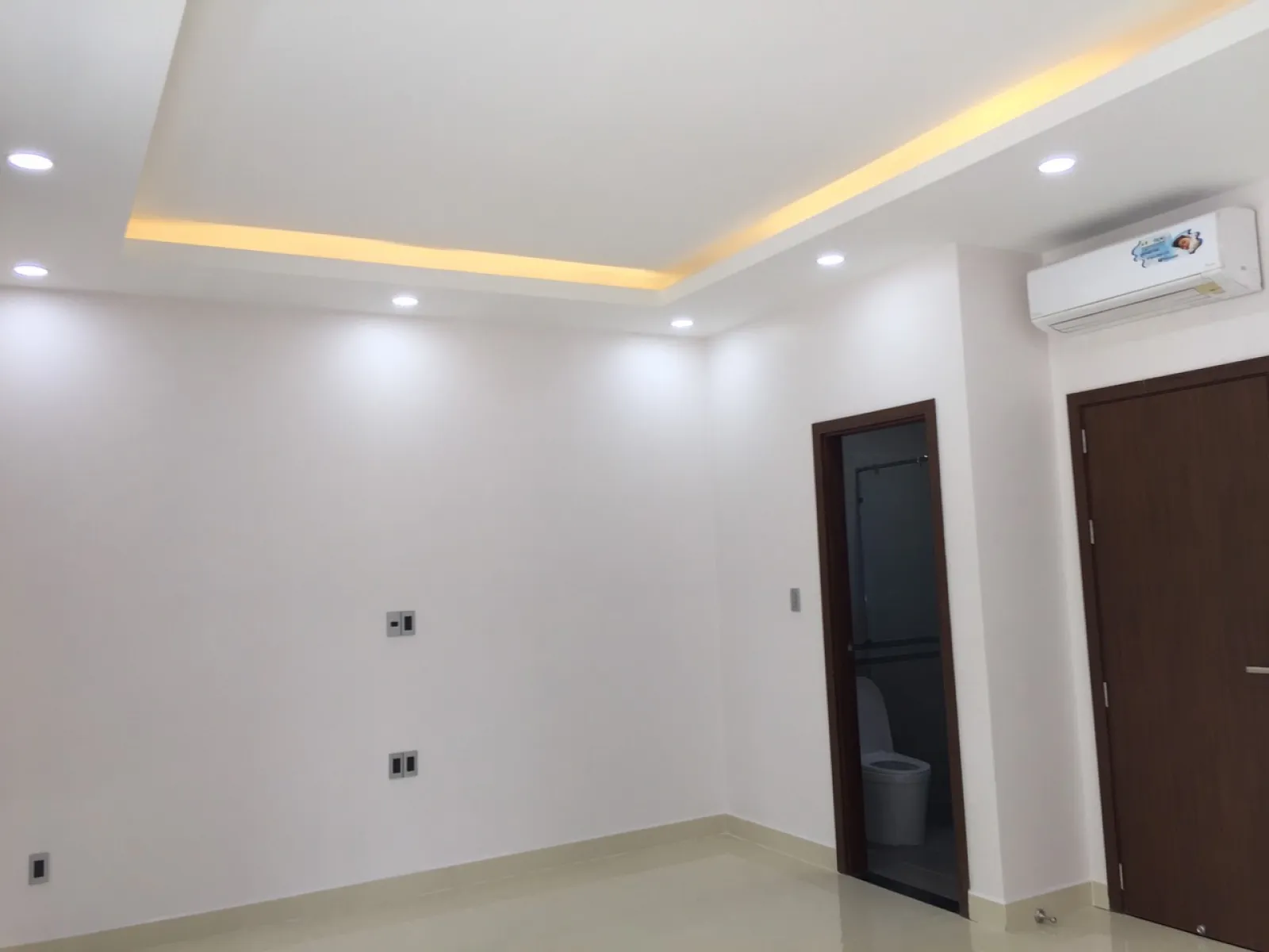 Cho thuê Nhà Vạn Phúc Thủ Đức hướng Nam 6x20m, nhà mới xây view công viên giá 48 triệu