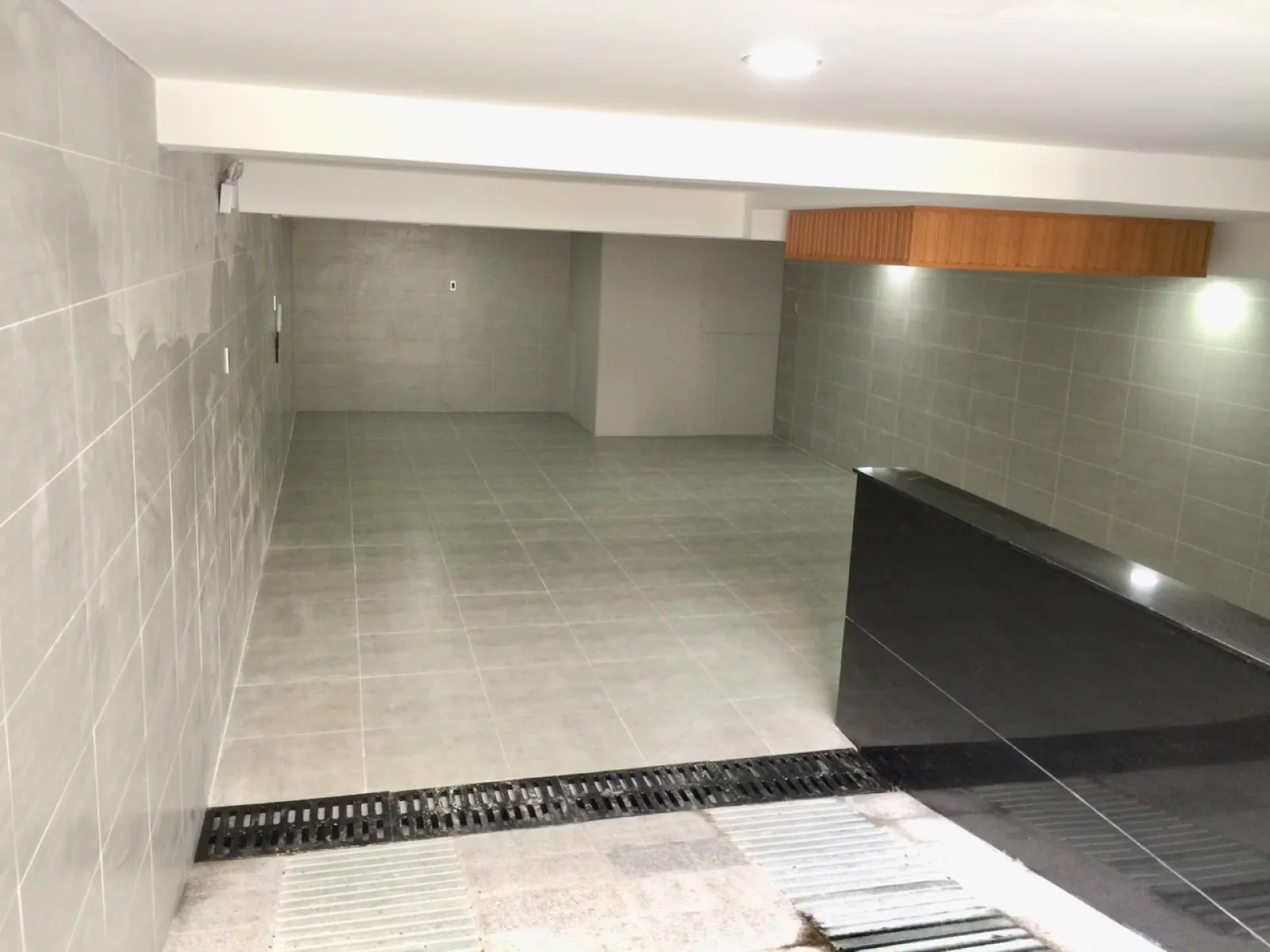 Cho thuê Nhà Vạn Phúc Thủ Đức hướng Nam 6x20m, nhà mới xây view công viên giá 48 triệu