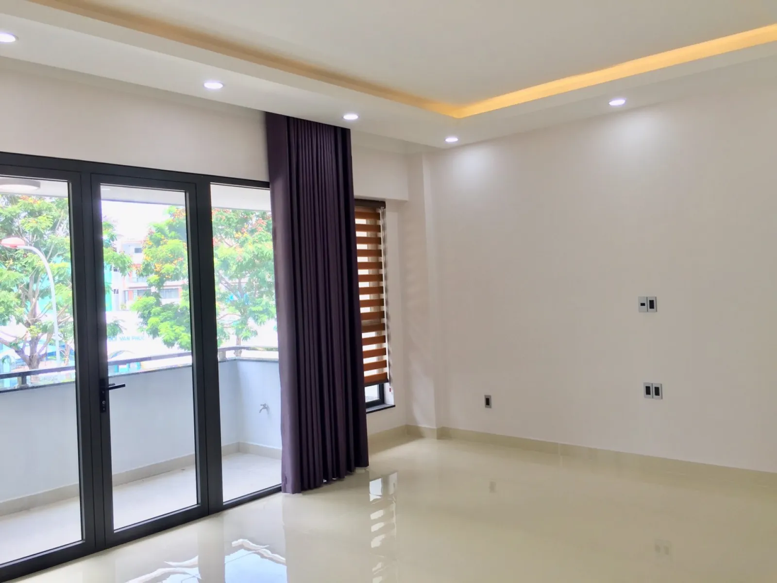 Cho thuê Nhà Vạn Phúc Thủ Đức hướng Nam 6x20m, nhà mới xây view công viên giá 48 triệu