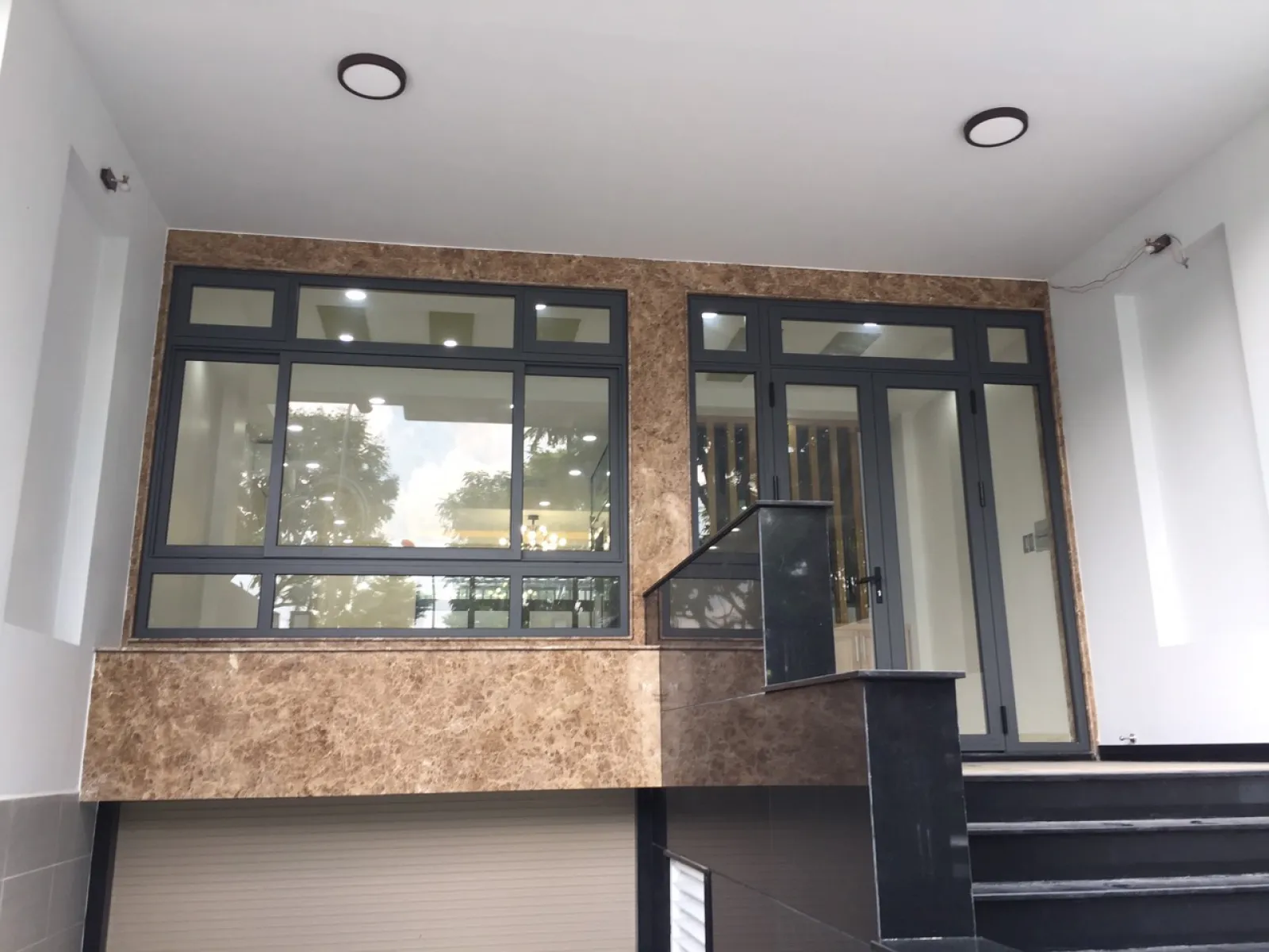 Cho thuê Nhà Vạn Phúc Thủ Đức hướng Nam 6x20m, nhà mới xây view công viên giá 48 triệu