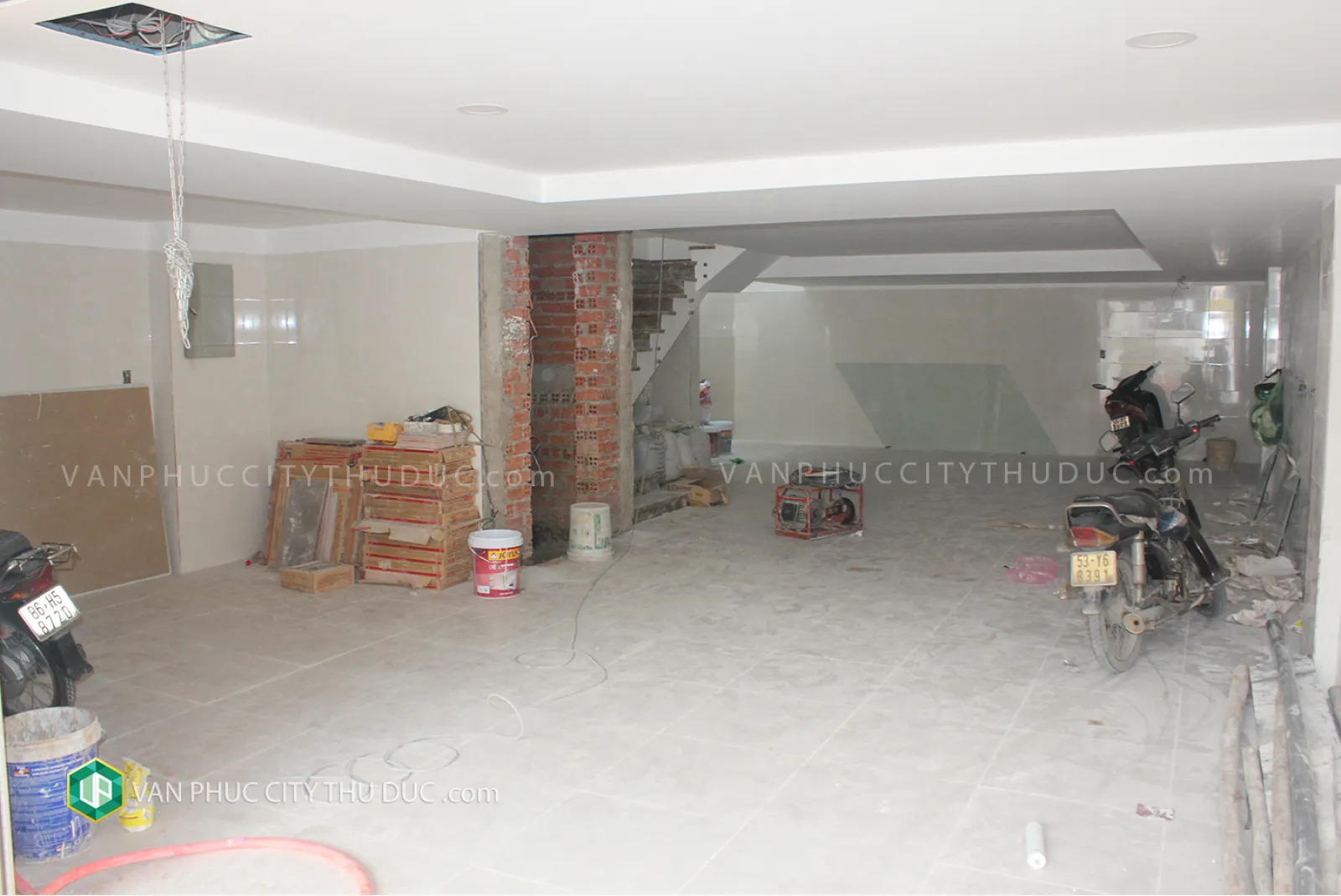 Cho thuê Nhà Vạn Phúc Thủ Đức hướng Tây Nam 7x22m, hoàn thiện nội thất đối diện công viên giá 61 triệu