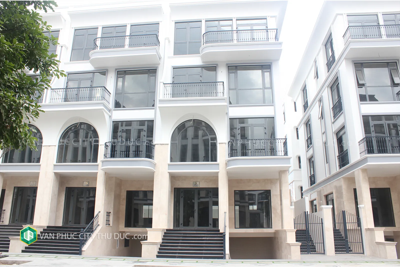 [CHỦ BÁN GẤP] Nhà thô hoàn thiện mặt ngoài 7x20m, hẻm xen kẹt thoáng mát gần công viên giá cực rẻ 27,5 tỷ