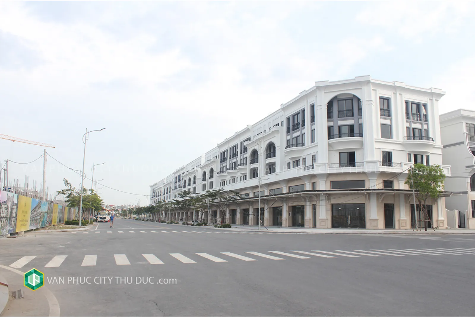 Chuyển nhượng gấp Shophouse phố đi bộ, mặt tiền Đinh Thị Thi 7x22m, giá 47 tỷ