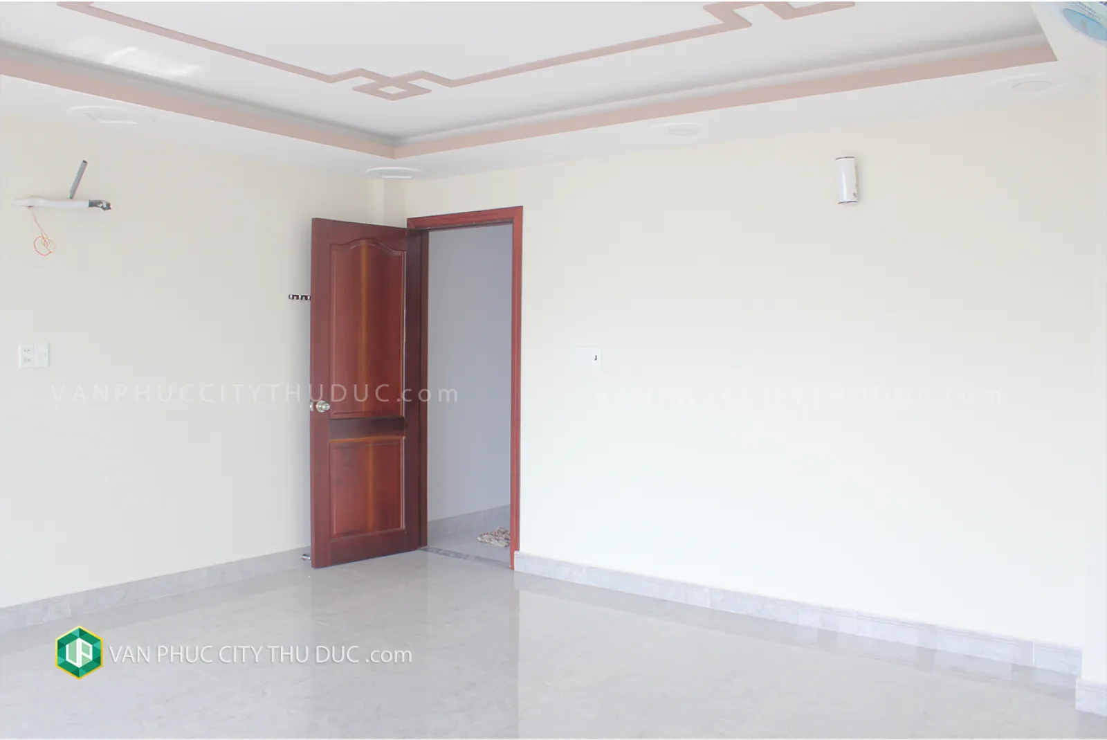 Dư chỗ nên cho thuê GẤP nhà KĐT Vạn Phúc hướng Đông Nam 5x20m, full nội thất giá 33 triệu