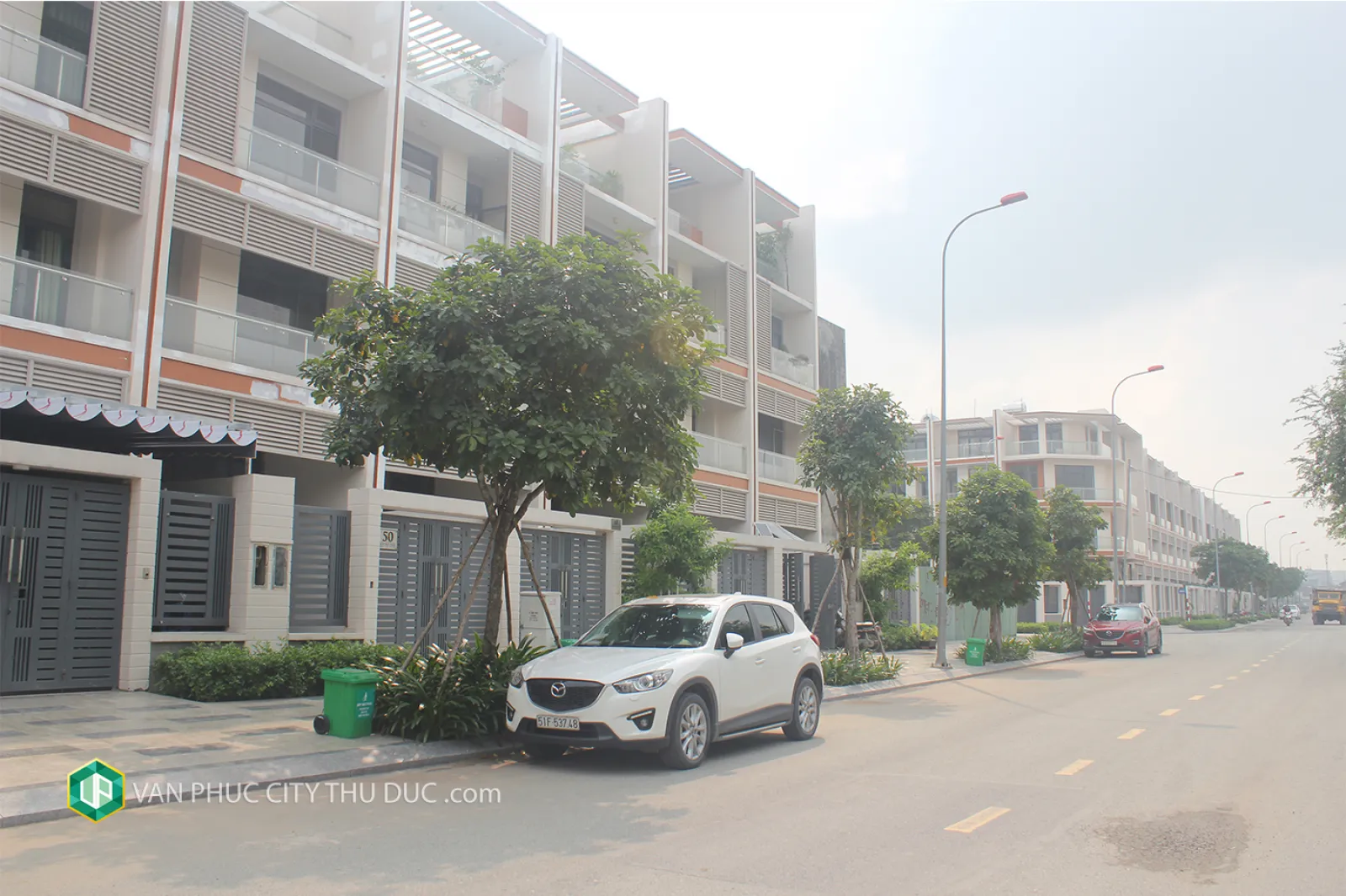 Cần cho thuê gấp nhà KĐT Vạn Phúc hướng Tây Nam 5x22m, full nội thất gần trường MN Hiệp Bình Phước giá 33 triệu