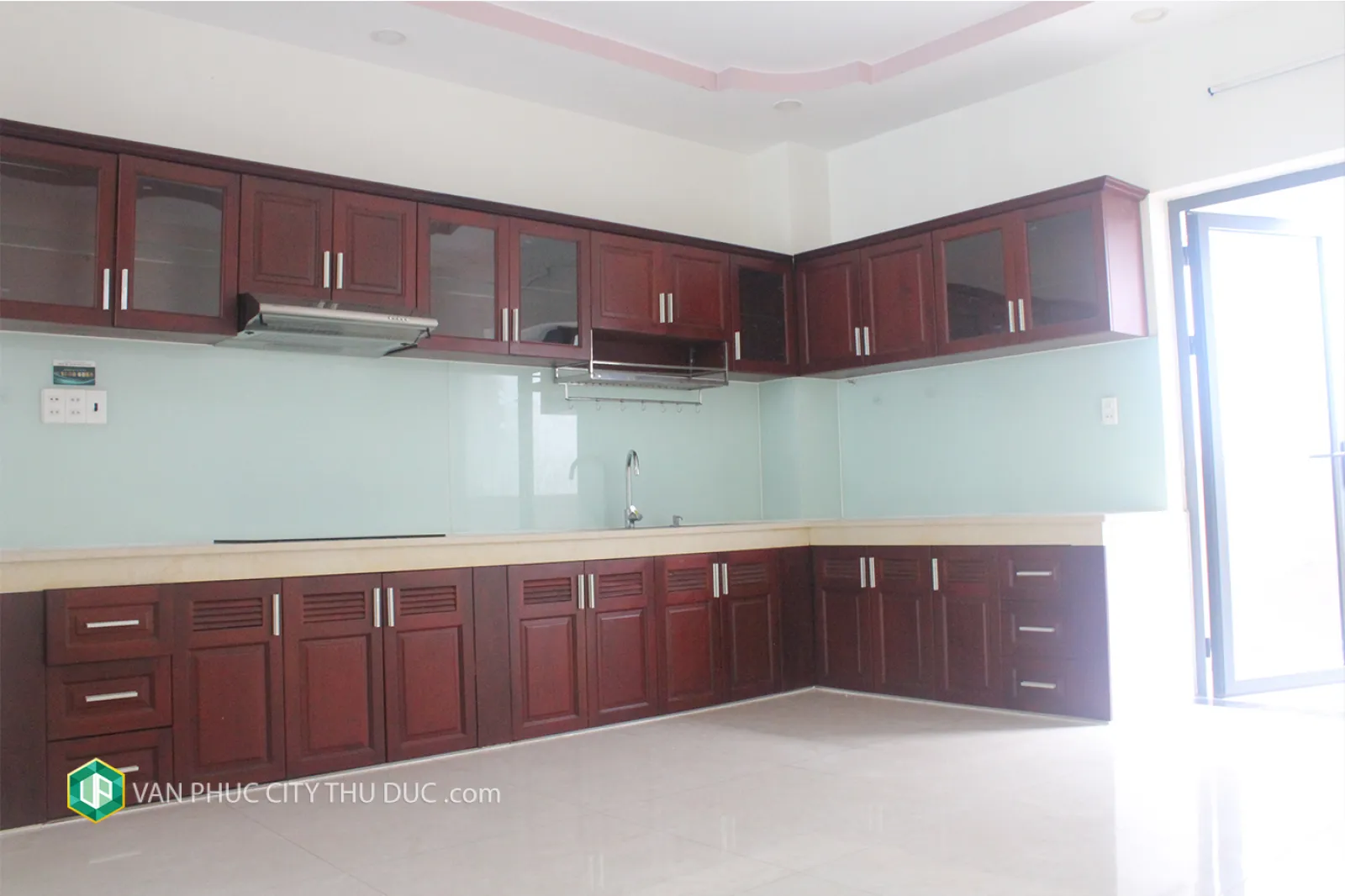 Cần cho thuê gấp nhà KĐT Vạn Phúc hướng Tây Nam 5x22m, full nội thất gần trường MN Hiệp Bình Phước giá 33 triệu