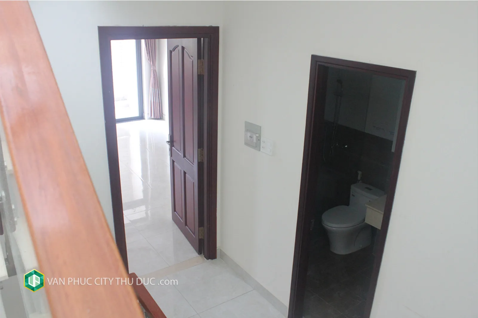 Cần cho thuê gấp nhà KĐT Vạn Phúc hướng Tây Nam 5x22m, full nội thất gần trường MN Hiệp Bình Phước giá 33 triệu