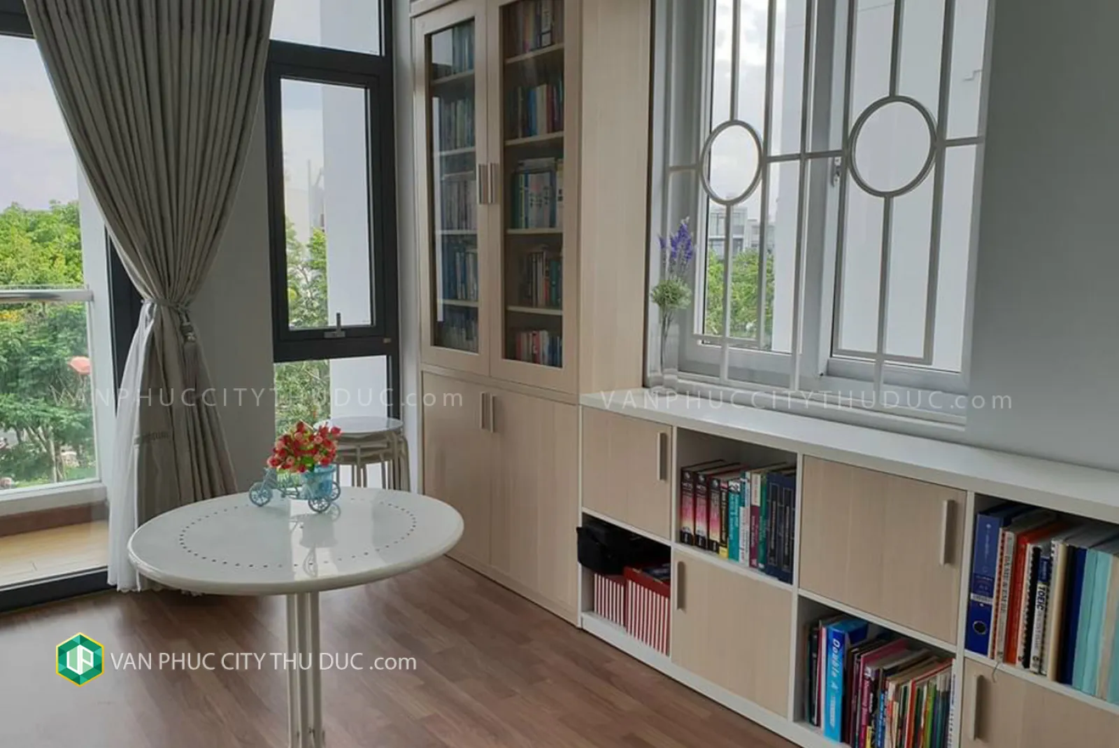 Dư chỗ cho thuê Nhà Vạn Phúc Thủ Đức hướng Nam 6x20m, nội thất Sang Trọng gần hồ bơi giá 41 triệu