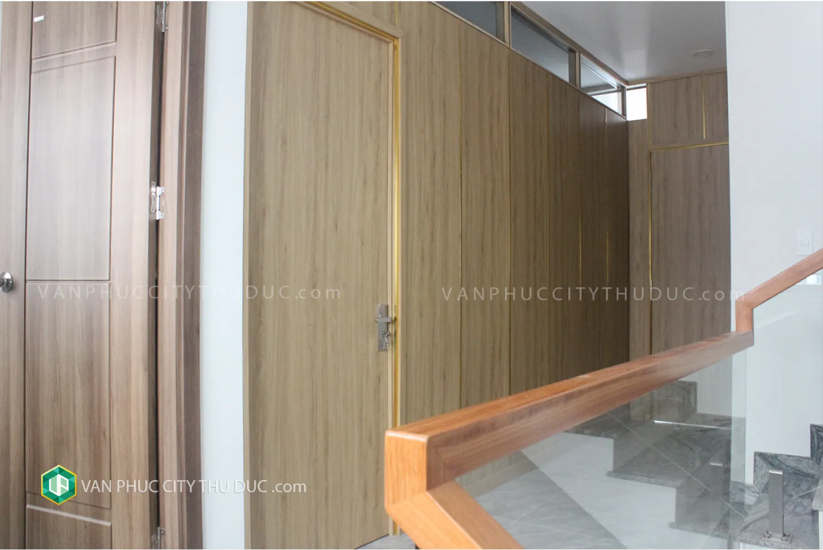 Dư chỗ cho thuê TẦNG 1 làm văn phòng hướng 7x19m, nội thất cơ bản gần kề Kênh Sông Trăng giá 18 triệu