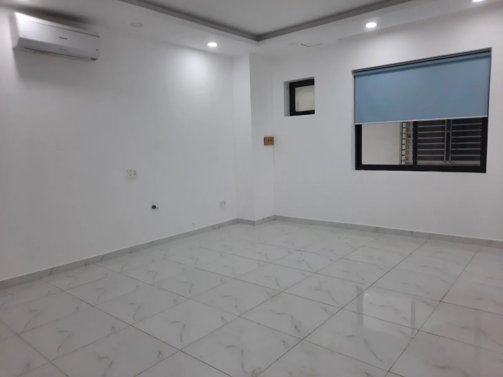 GẤP! Cho thuê TẦNG 2 nhà Vạn Phúc ngang 5m giá chỉ 17 triệu