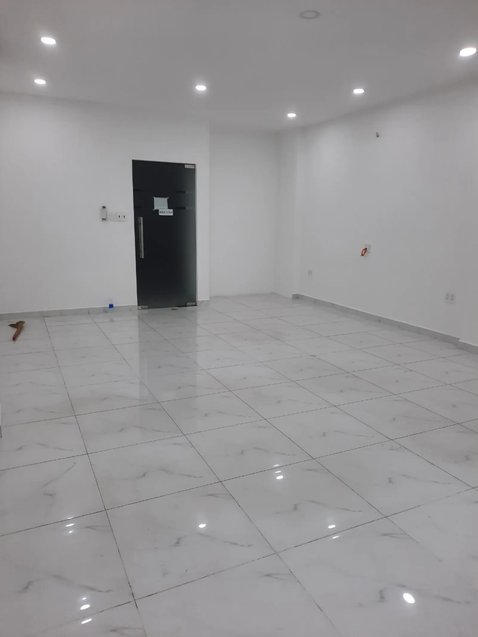 GẤP! Cho thuê TẦNG 2 nhà Vạn Phúc ngang 5m giá chỉ 17 triệu