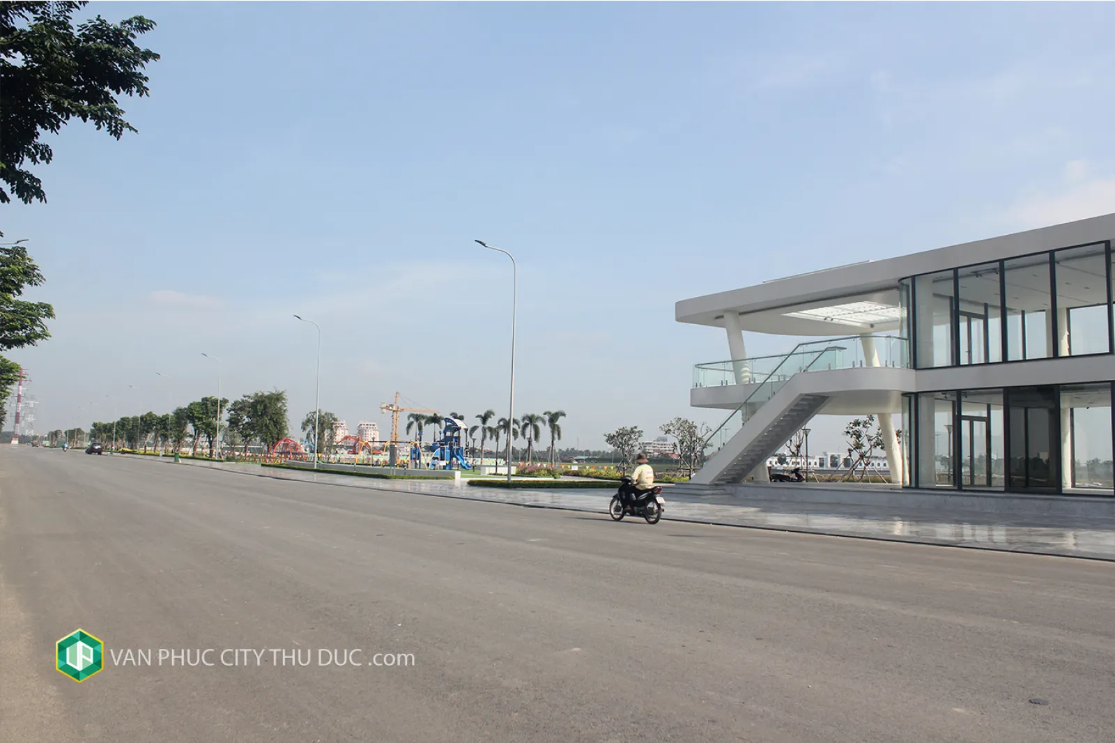 Cần bán Sunlake Shop Villas hướng Đông Nam 7x22m, đang xây dựng đối diện Kênh Sông Trăng giá 39 tỷ