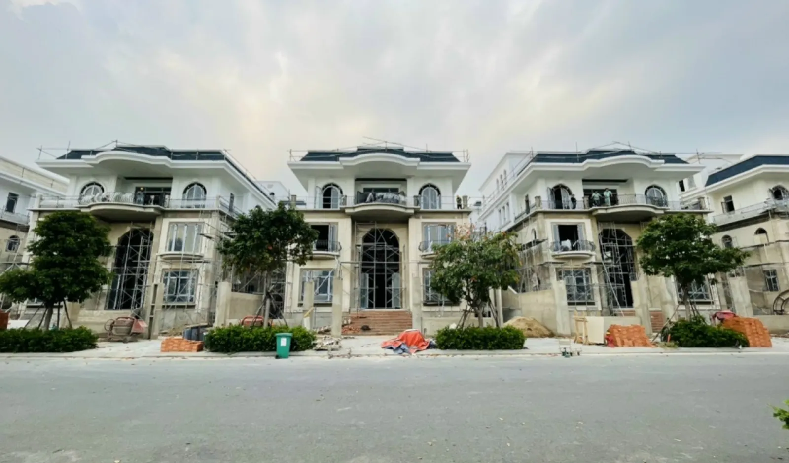 Kẹt tiền bán Biệt thự Mansion hướng Đông Bắc, đang xây dựng view Sông giá 66 tỷ