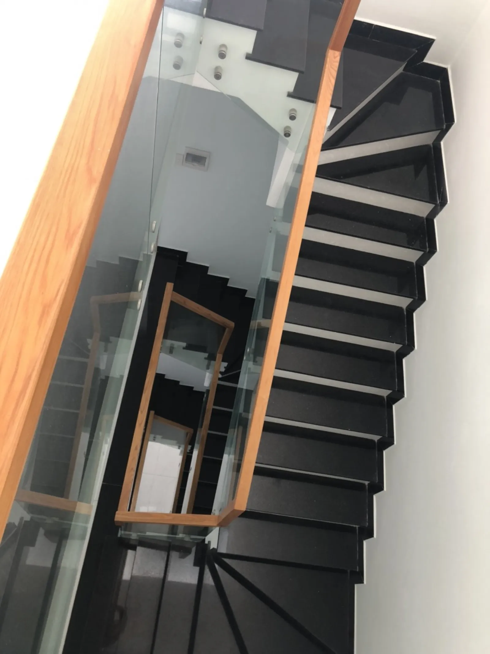 Nguyên căn nhà Vạn Phúc City 5x20m,  giá 35 triệu