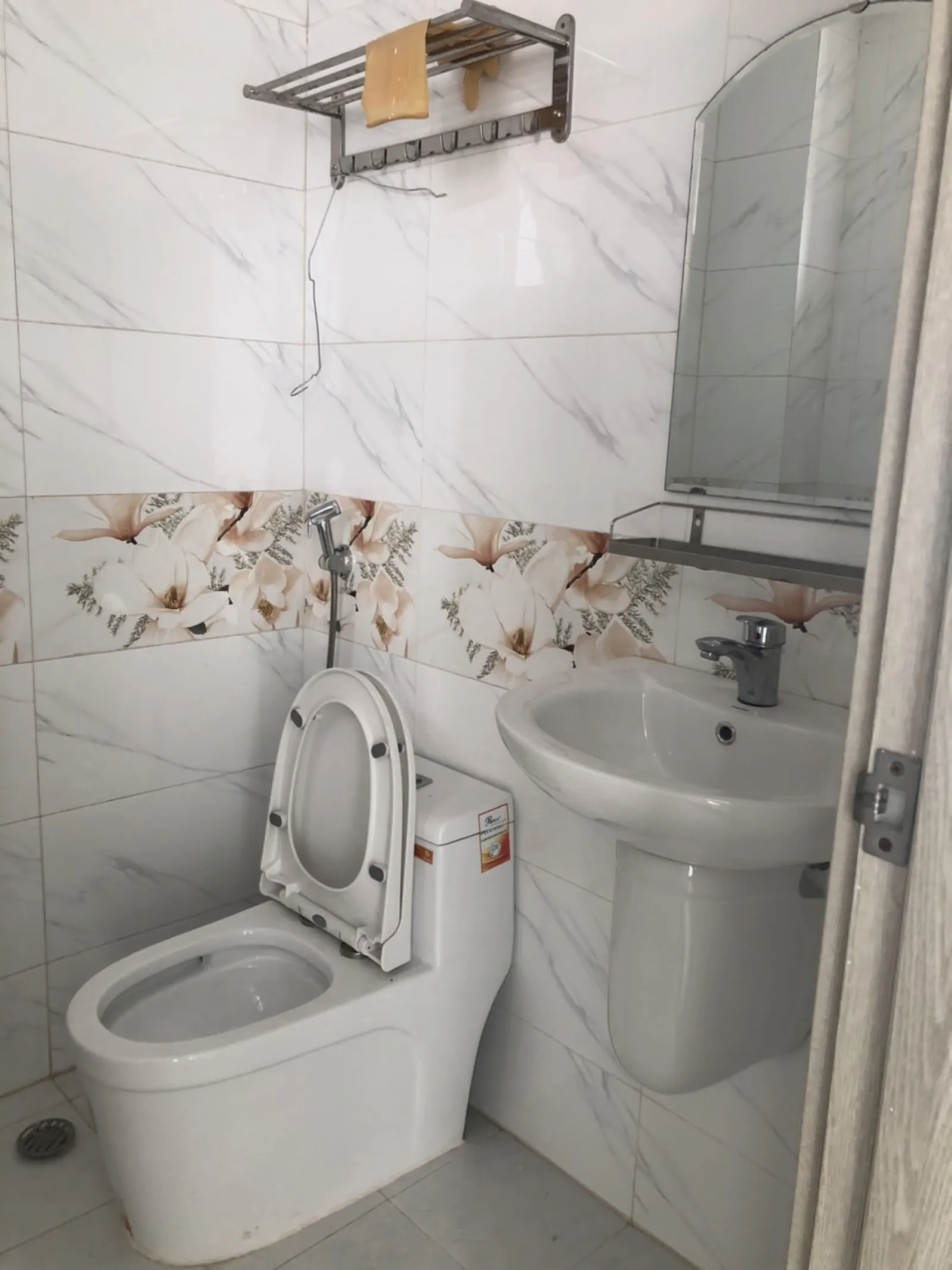 Nguyên căn nhà Vạn Phúc City 5x20m,  giá 35 triệu