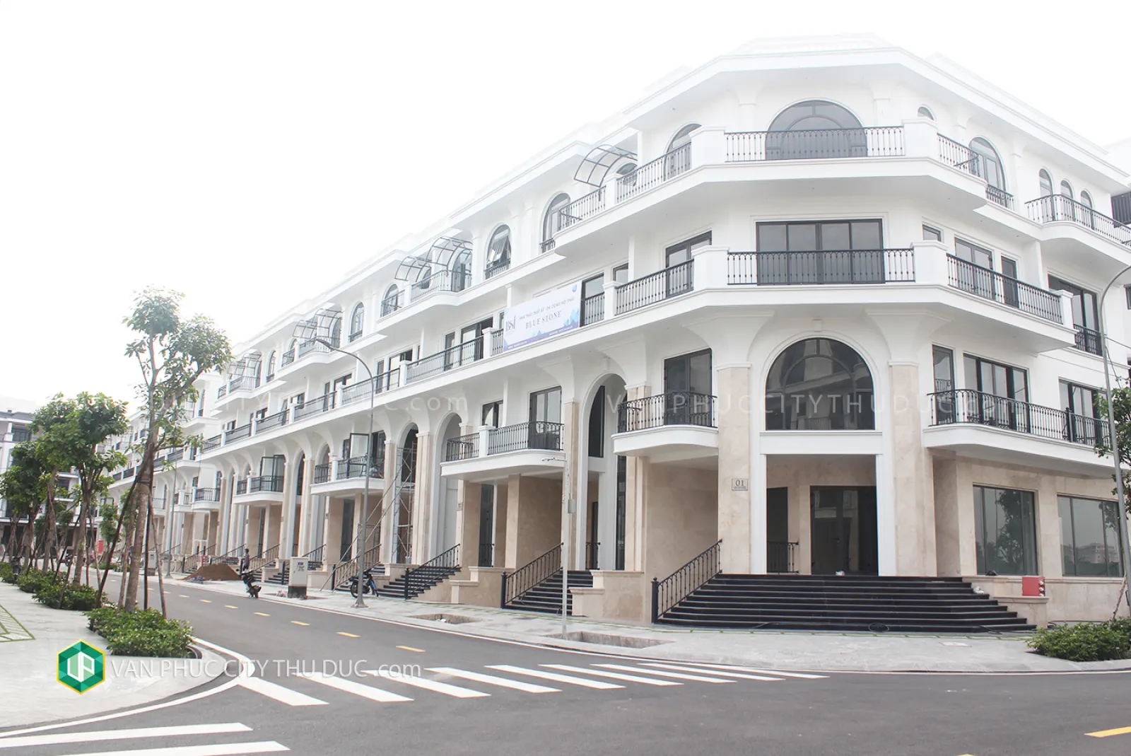 Siêu phẩm Căn góc hai mặt tiền hướng Đông Bắc 10x20m, hoàn thiện mặt ngoài gần Ocean World giá 36 tỷ