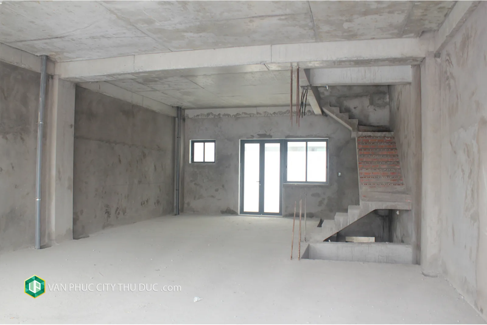 Siêu phẩm nhà thô hoàn thiện mặt ngoài hướng Đông Nam 7x20m, nhà thô mới xây ngay khu sầm uất giá 27,8 tỷ