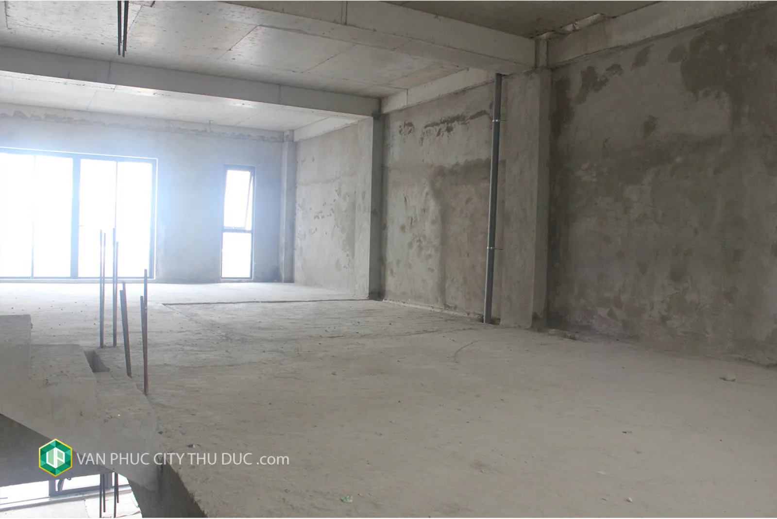 Siêu phẩm nhà thô hoàn thiện mặt ngoài hướng Đông Nam 7x20m, nhà thô mới xây ngay khu sầm uất giá 27,8 tỷ