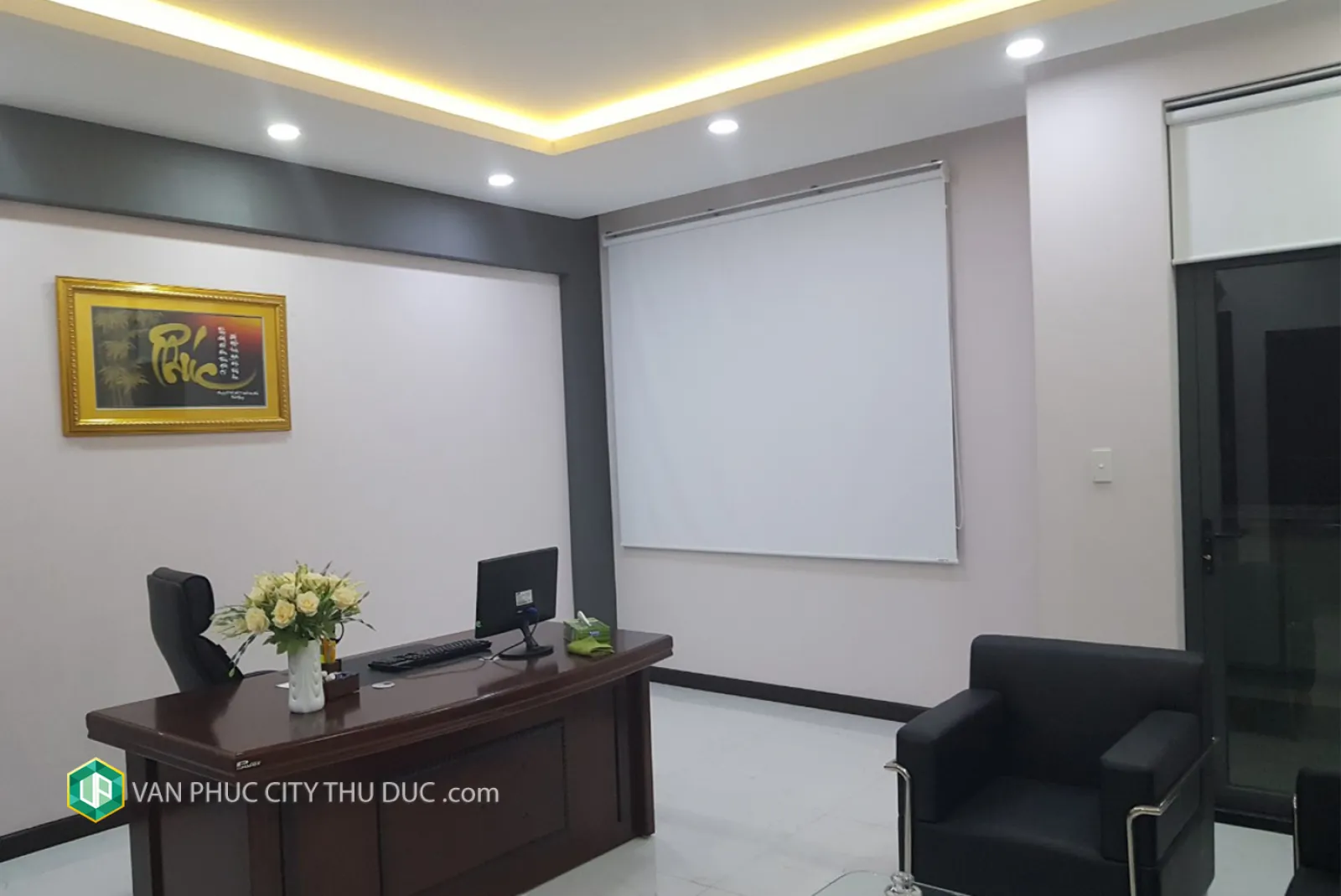 Cho thuê  GẤP nhà KĐT Vạn Phúc hướng Đông Nam 5x21.5m, full nội thất văn phòng giá 36 triệu