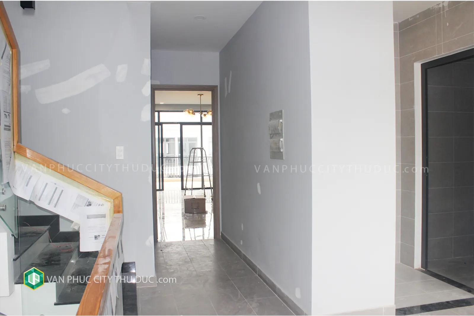 Tôi cho thuê nhà làm văn phòng hướng Đông Bắc 7x20m, nội thất Cao Cấp ngay khu trung tâm thương mại giá 61 triệu