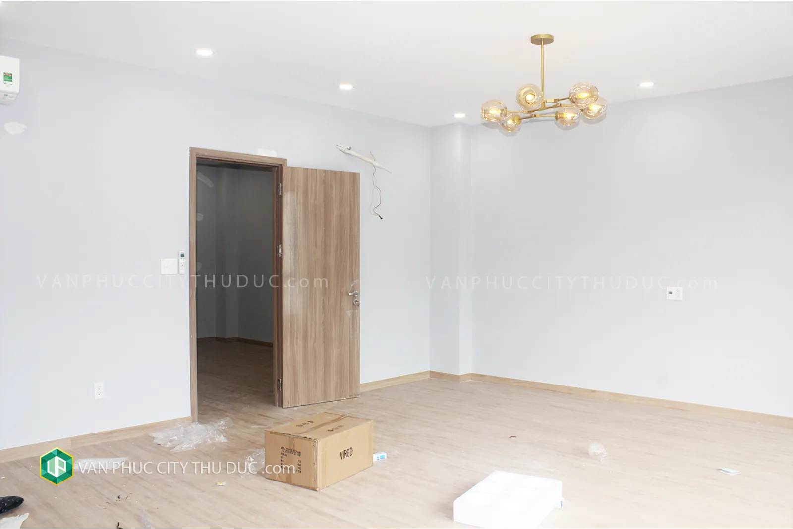 Tôi cho thuê nhà làm văn phòng hướng Đông Bắc 7x20m, nội thất Cao Cấp ngay khu trung tâm thương mại giá 61 triệu