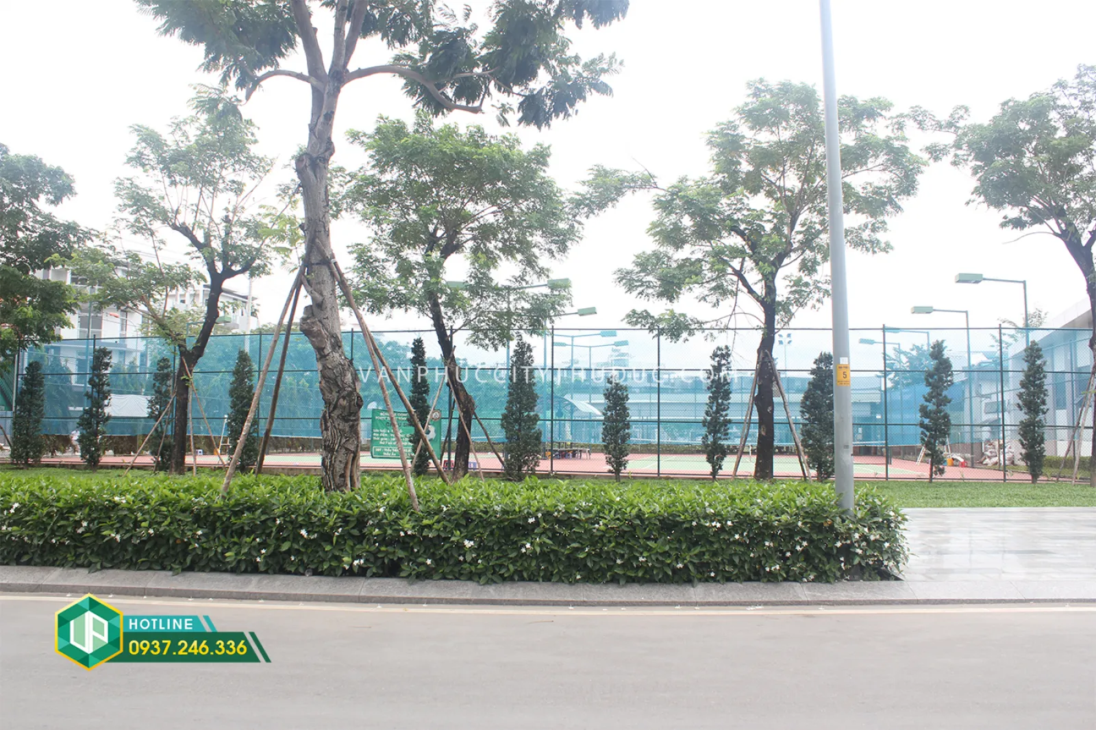 Cho thuê Tầng 3,4,5 tòa nhà BSI - KĐT Vạn Phúc đối diện Vạn Phúc Center, giá chỉ 12$/m2