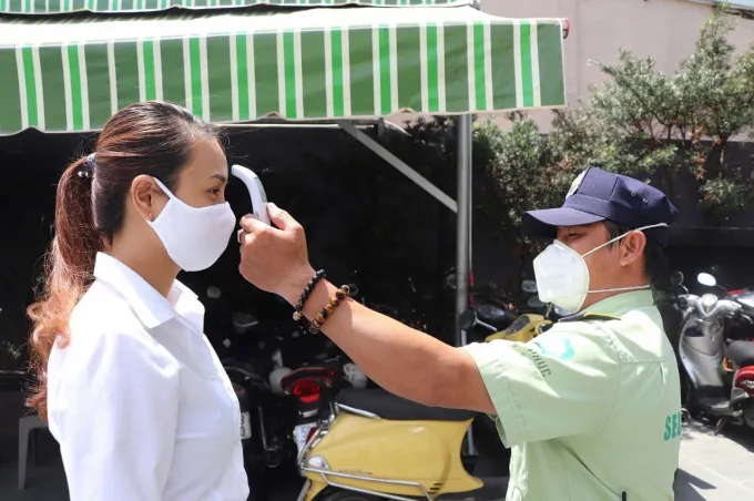 Tập đoàn BĐS Vạn Phúc đóng góp 3 tỷ đồng cho Mặt trận Tổ quốc Việt Nam TP.HCM chống dịch Covid- 19